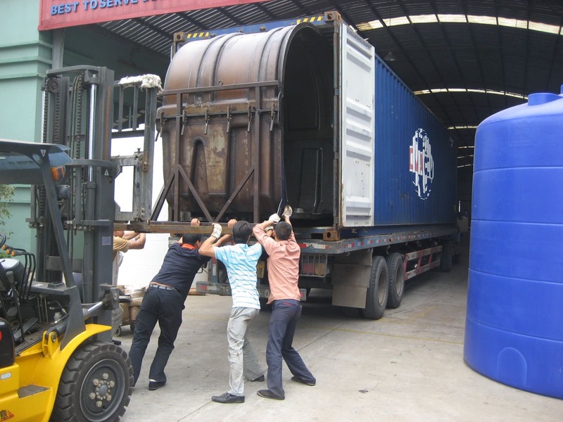 rotational steel mold load in container