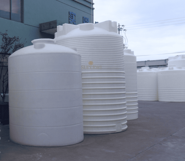 vertical water tank